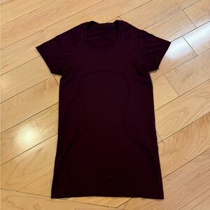 Lululemon Swiftly Tech Burgundy Short Sleeve